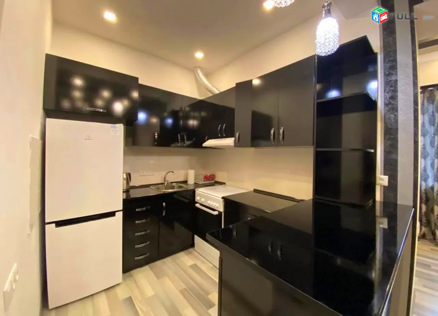Կոդ MM0799  Մաշտոցի պողոտա  2 սեն. բնակարան / for rent Mashtoc st