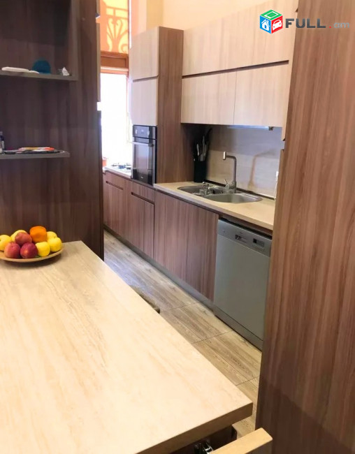 Կոդ MM0817  Գրիբոյեդով փողոց մեկ հարկանի տուն 188 քմ