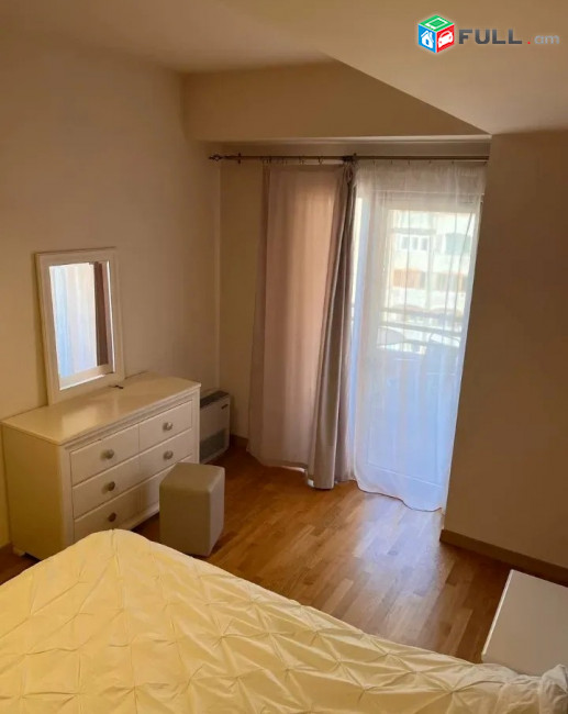 Կոդ 270045  Լեո նորակառույց 3 սեն. բնակարան 