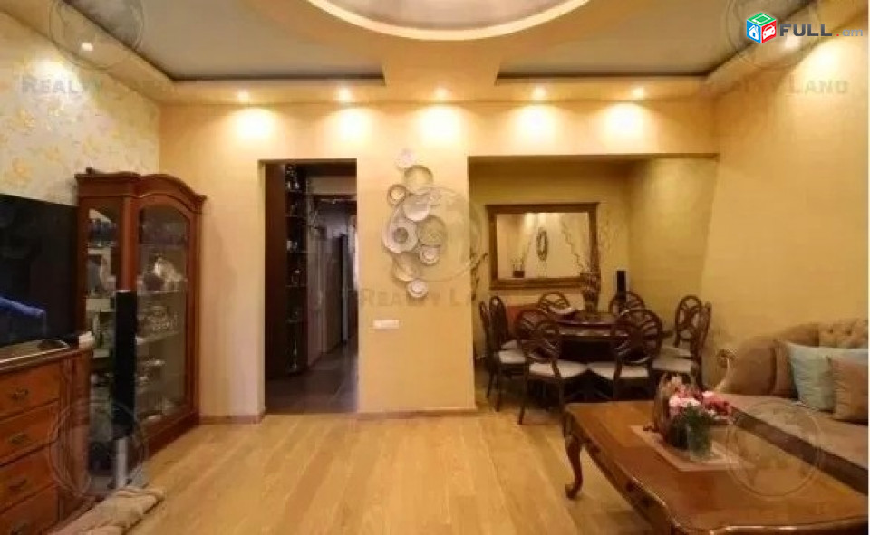 Կոդ V01111  Ամիրյան փողոց  3 սեն. բնակարան