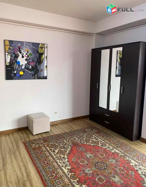 Կոդ V01126  Նար Դոս փողոց  3 սեն. բնակարան