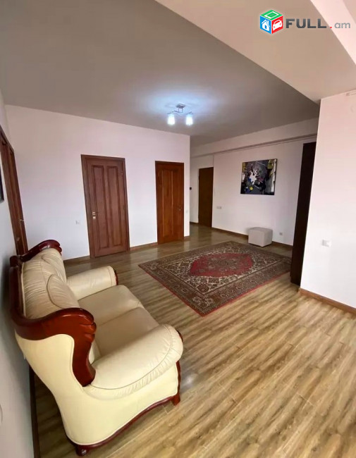 Կոդ V01126  Նար Դոս փողոց  3 սեն. բնակարան