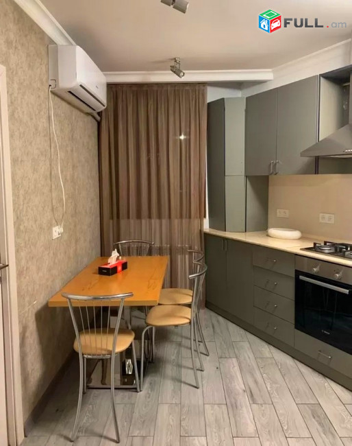 Կոդ V01175  Երվանդ Քոչար փողոց 4 սեն. բնակարան