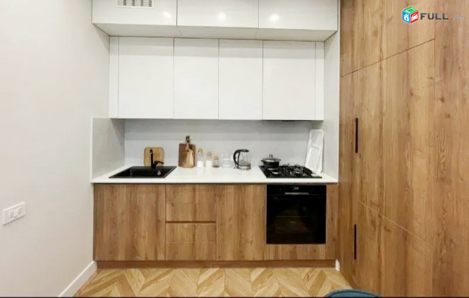 Կոդ 270082  Ադոնց նորակառույց 3 սեն. բնակարան / for rent Adonc st
