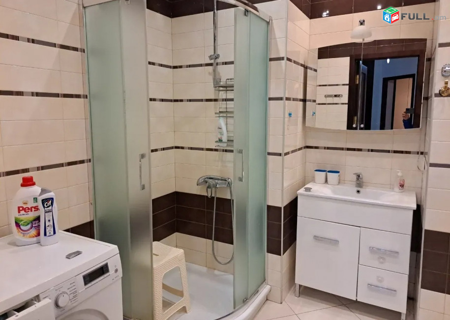 Կոդ 270091  Ամիրյան փողոց նորակառույց 3 սեն. բնակարան
