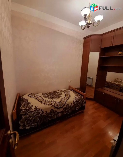 Կոդ V01230  Գյուլբենկյան նորակառույց 3 սեն. բնակարան 