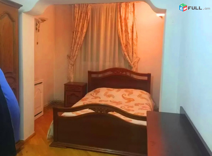 Կոդ V01234  Սարյան փողոց 3 սեն. բնակարան 