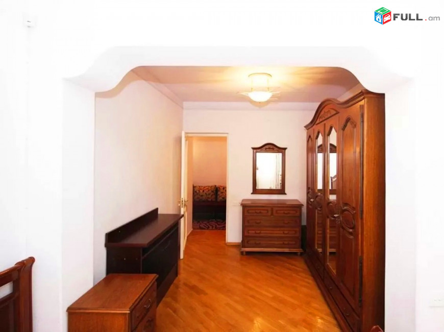 Կոդ V01234  Սարյան փողոց 3 սեն. բնակարան 