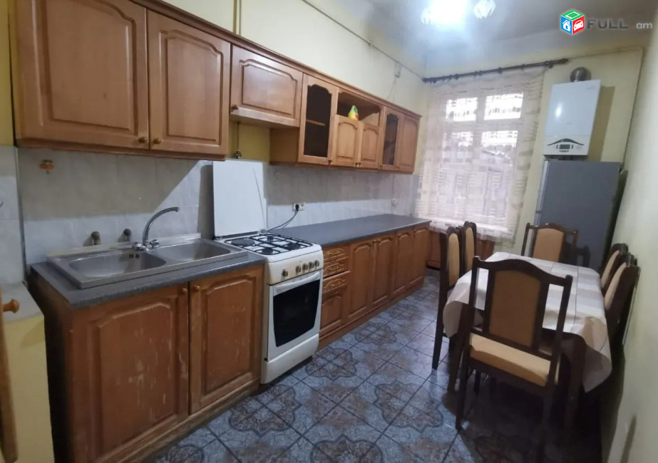 Կոդ 2700188  Մաշտոցի պողոտա 2 սեն. բնակարան Սիթիի հարևանությամբ