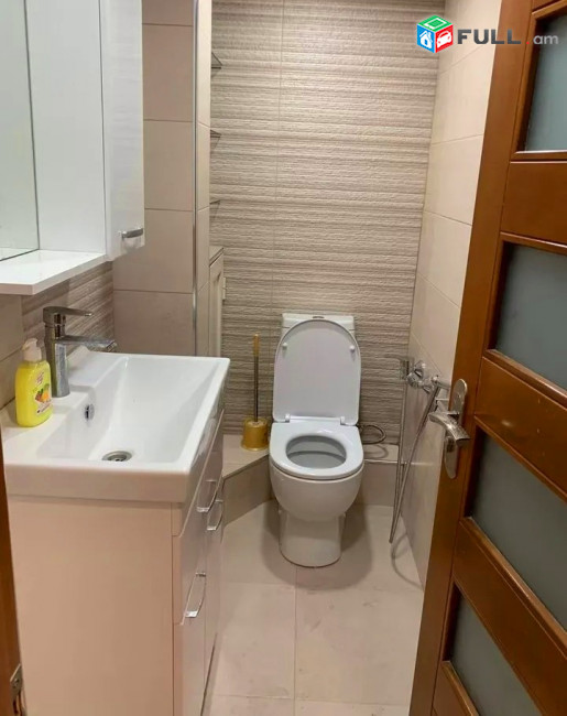 Կոդ V01420  Մոսկովյան փողոց 3 սեն. բնակարան 