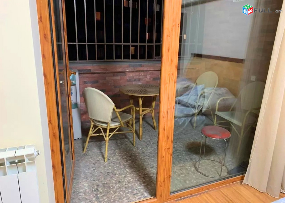 Կոդ V01420  Մոսկովյան փողոց 3 սեն. բնակարան 