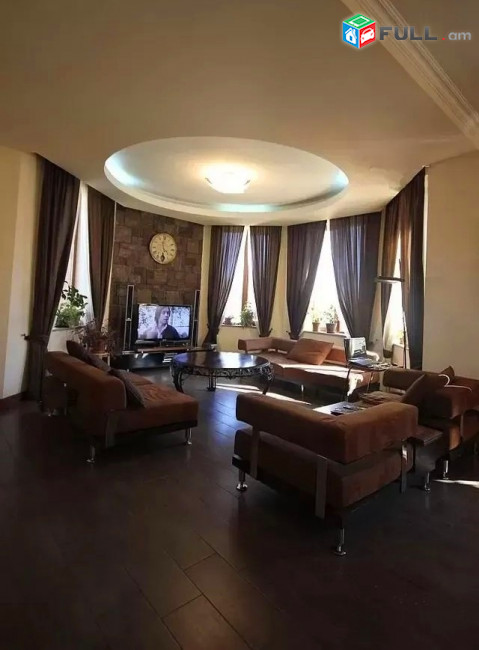Կոդ V01532  Չորս հարկանի քարե տուն Ծարավ աղբյուրի փողոցում Ավանում, 400 ք.մ.