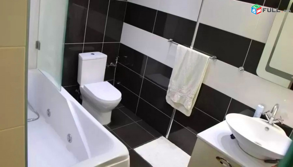 Կոդ V01631  Հանրապետության փողոց 6 սեն. բնակարան