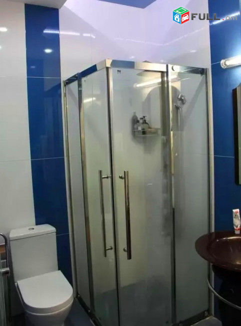 Կոդ V01631  Հանրապետության փողոց 6 սեն. բնակարան