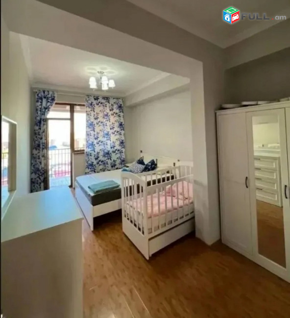 Կոդ 2700248  Պարույր Սևակ նորակառույց 3 սեն, բնակարան 