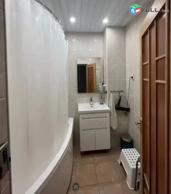 Կոդ 2700248  Պարույր Սևակ նորակառույց 3 սեն, բնակարան 