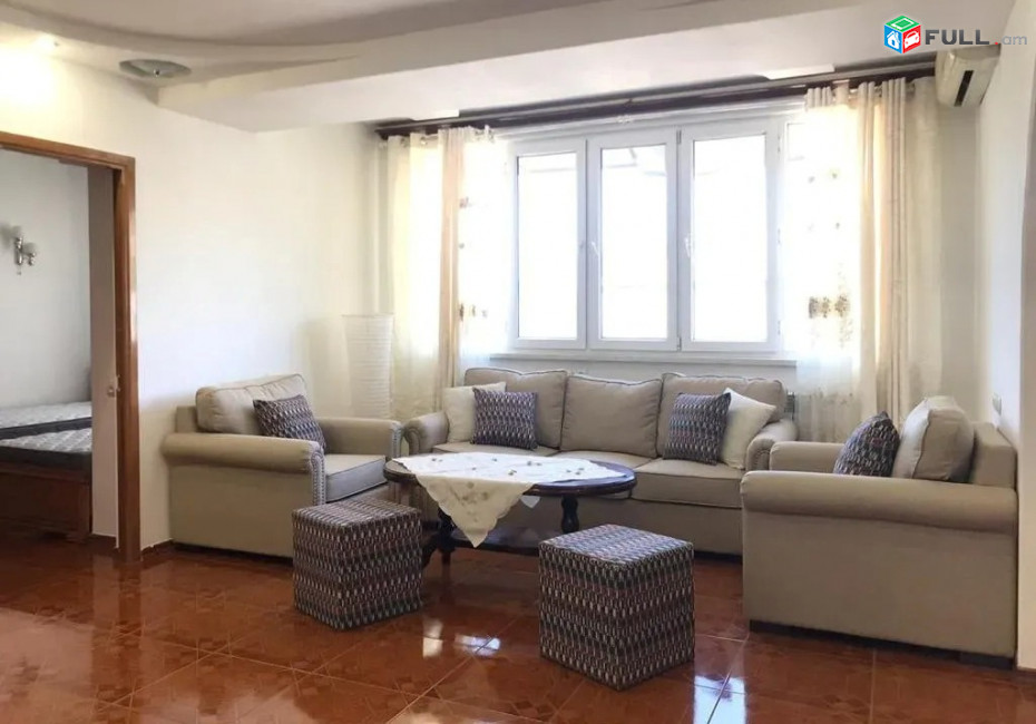 Կոդ 2700303  Սայաթ Նովա պողոտա 3 սեն. բնակարան Օպերայի հարևանությամբ 