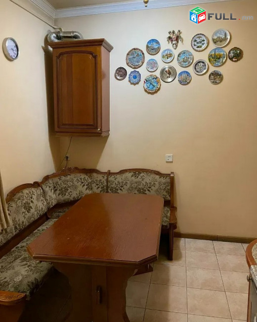Կոդ 2700451  Սարյան փողոց 4 սեն. բնակարան