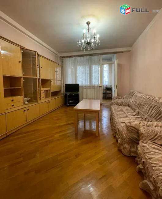 Կոդ 2700454  Ամիրյան փողոց 3 սեն. բնակարան