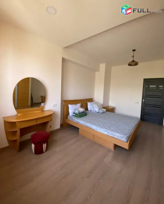 Կոդ 2700524  Սայաթ Նովա պողոտա  3 սեն. բնակարան 