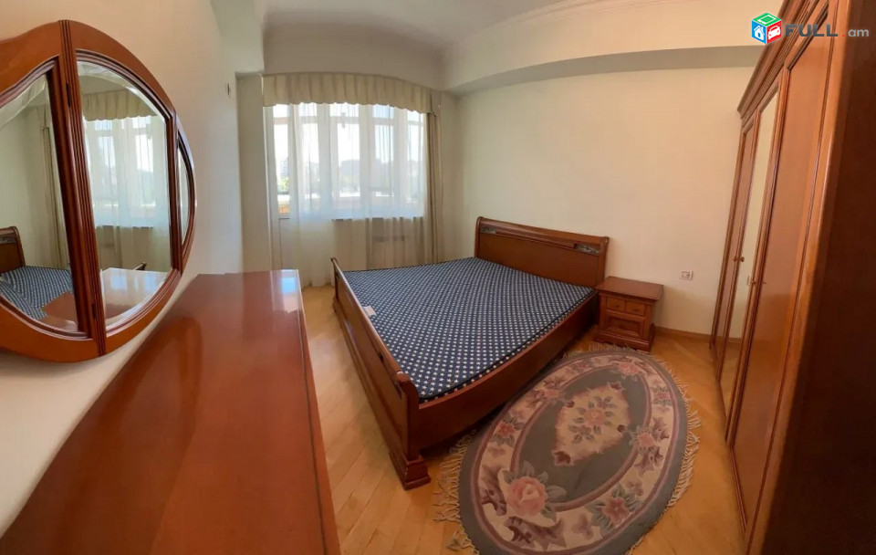 Կոդ 2700525  Չայկովսկու փողոց 3 սեն. բնակարան նորակառույց 