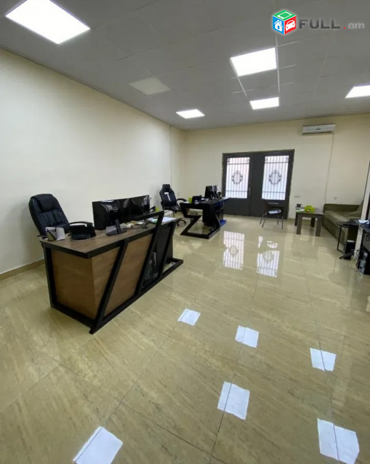 Կոդ 005556  Գրասենյակային տարածք Երզնկյան փողոցում Արաբկիրում, 240 ք.մ.