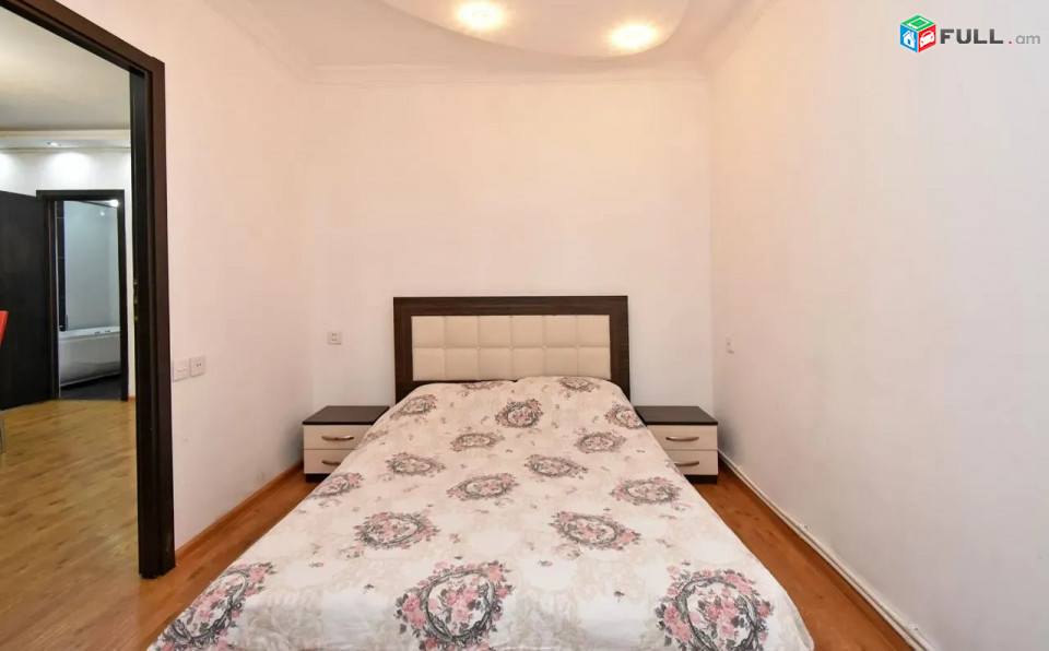 Կոդ 005580  Մաշտոցի պողոտա 3 սեն. բնակարան