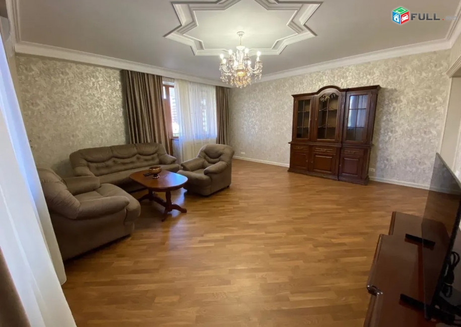 Կոդ 005592  Ամիրյան նորակառույց 3 սեն. բնակարան