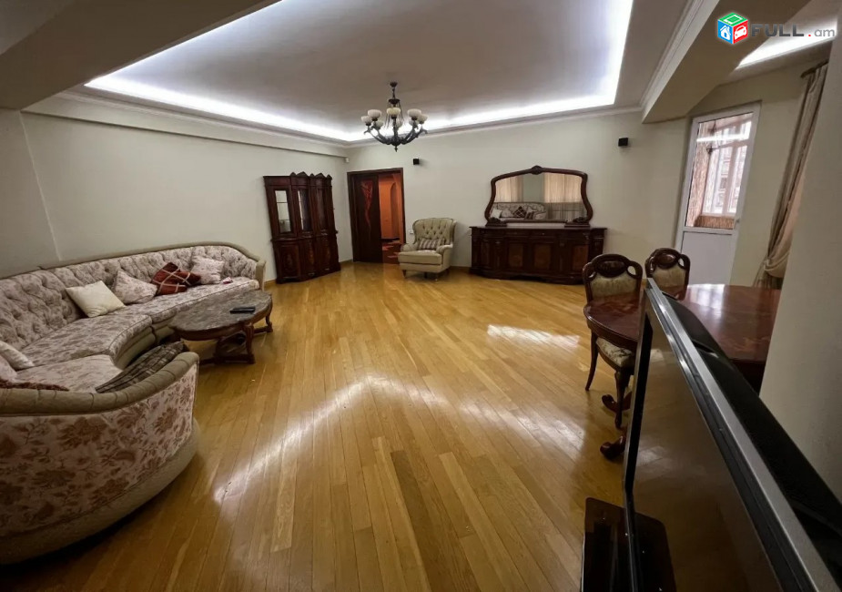 Կոդ 005595  Չայկովսկու փողոց  3 սեն. բնակարան նորակառույց 
