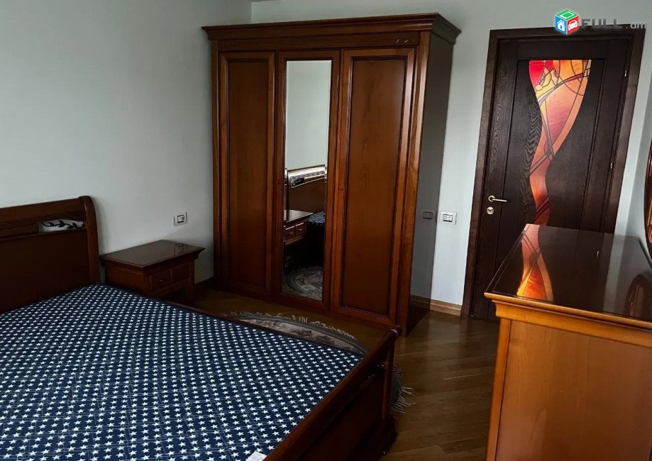 Կոդ 005595  Չայկովսկու փողոց  3 սեն. բնակարան նորակառույց 