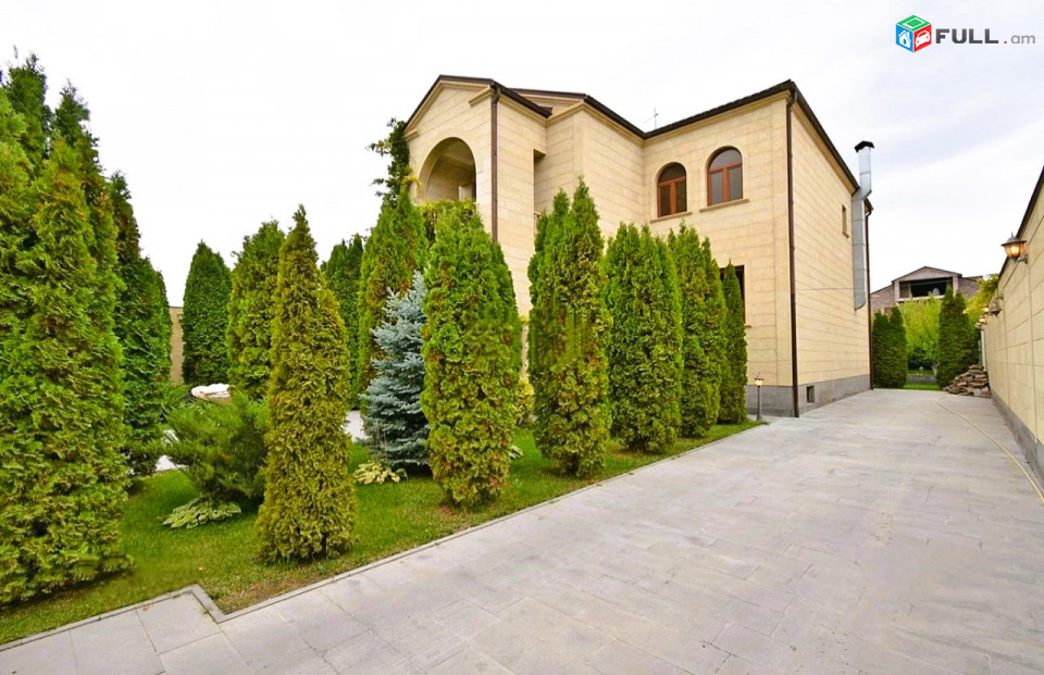 Կոդ 005597  Երկու հարկանի քարե տուն Խաչատուր Աբովյան 8-րդ փողոցում Ավանում, 350 ք.մ.