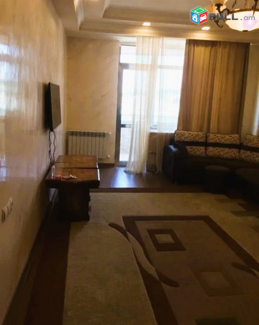 Կոդ 0055107  Ծիծեռնակաբերդի խճ 3 սեն. բնակարան