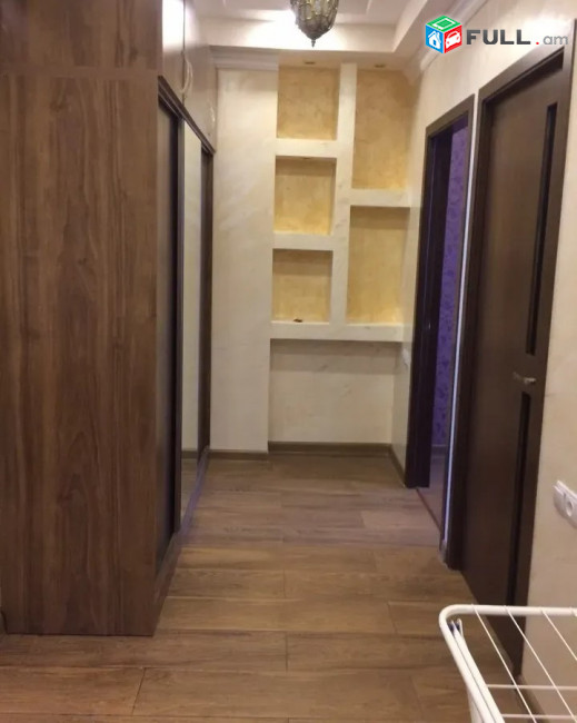 Կոդ 0055107  Ծիծեռնակաբերդի խճ 3 սեն. բնակարան