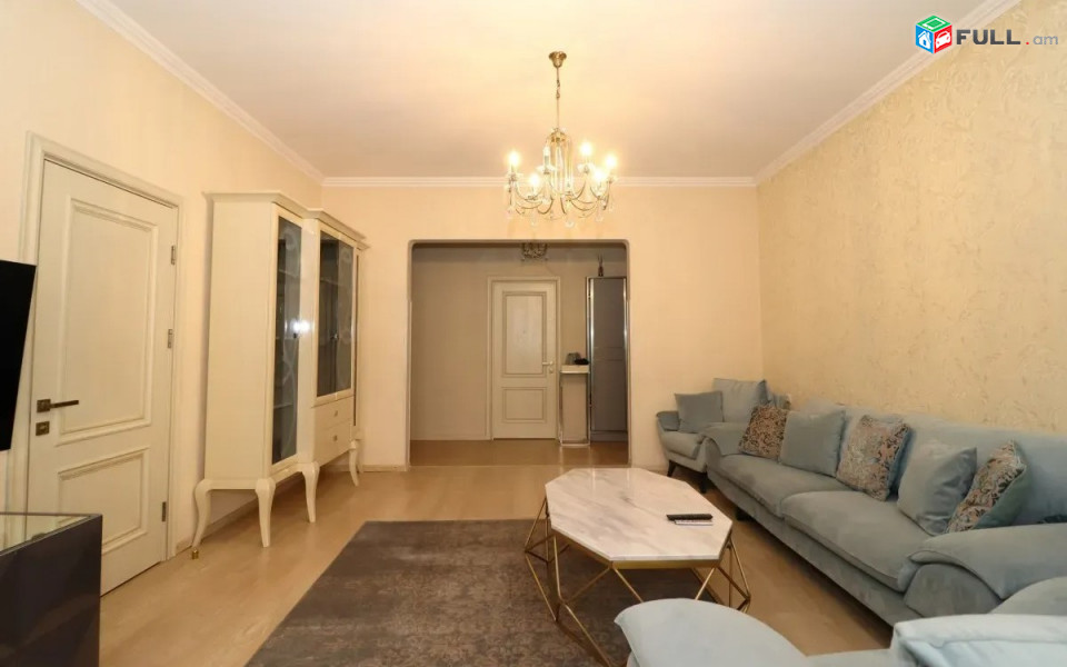Կոդ 0055110  Սարայան փողոց 4 սեն. բնակարան