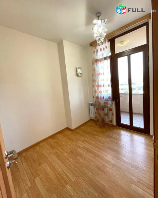 Կոդ 0055138  Գրիբոյեդով նորակառույց 3 սեն. բնակարան 