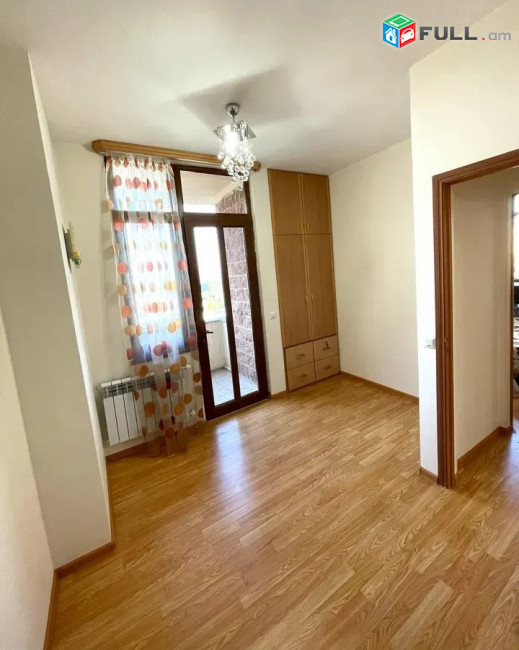 Կոդ 0055138  Գրիբոյեդով նորակառույց 3 սեն. բնակարան 