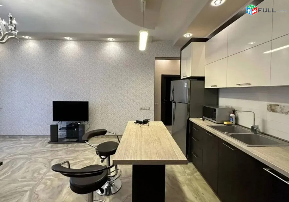 Կոդ 0055194  Բաղրամյան նորակառույց 3 սեն. բնակարան
