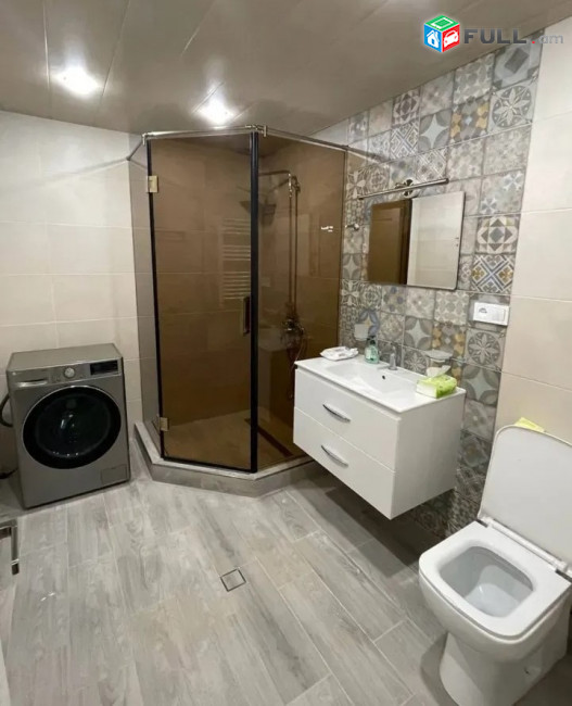 Կոդ 0055237  Բյուզանդ 3 սեն. բնակարան / for rent Byuzand st.