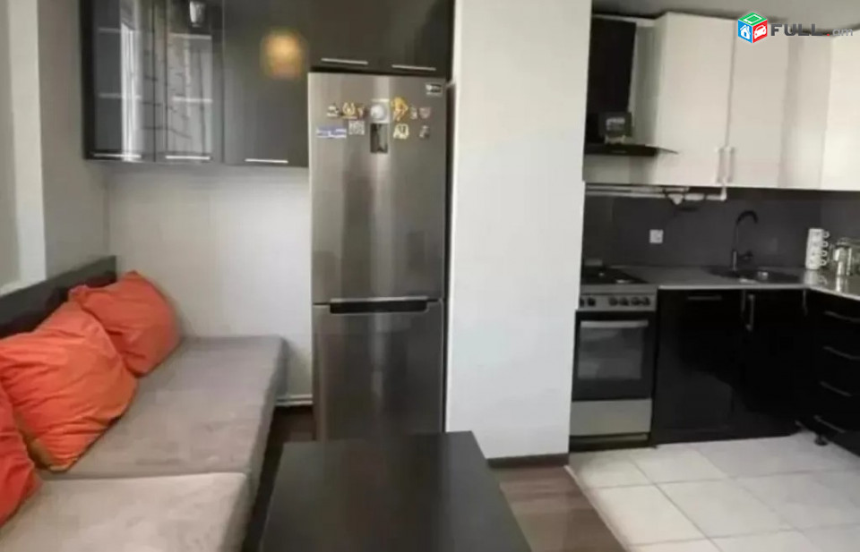 Կոդ 0055260  Արամ Խաչատրյան փողոց 3 սեն. բնակարան