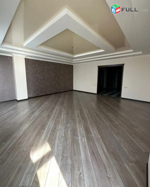 Կոդ 0055318  Ռոստոմի փողոց նորակառույց 5 սեն. բնակարան