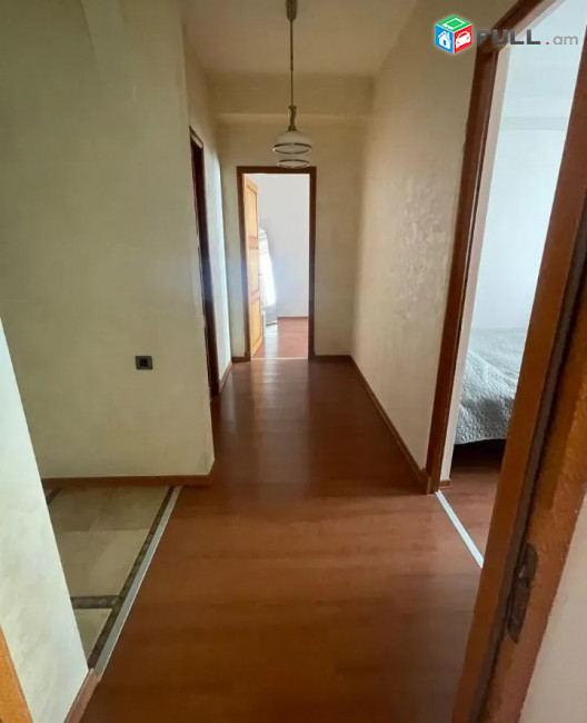 Կոդ 0055328  Աբովյան փողոց նորակառույց 4 սեն. բնակարան