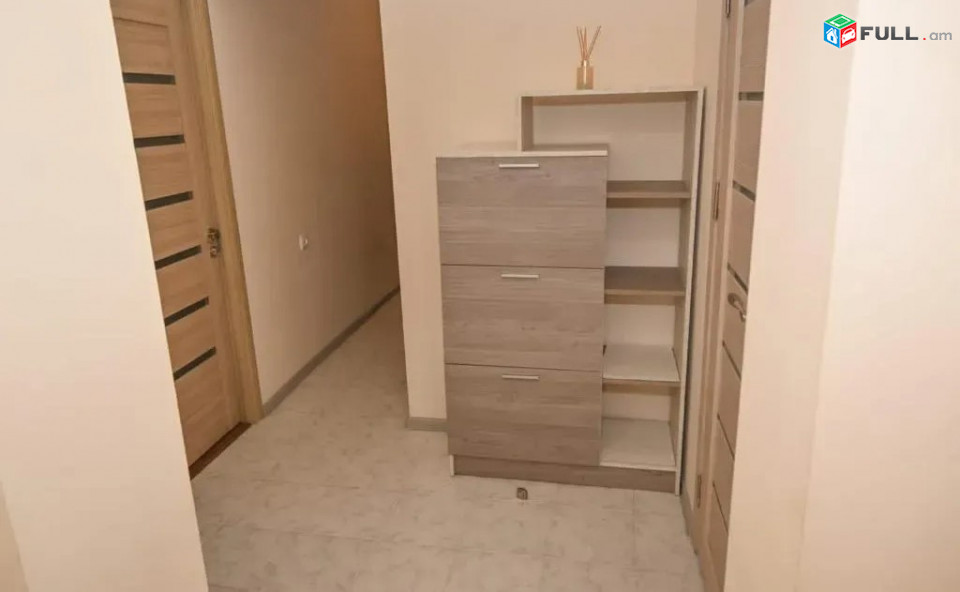 Կոդ 0055441  Լենինգրադյան փողոց 2 սեն. բնակարան