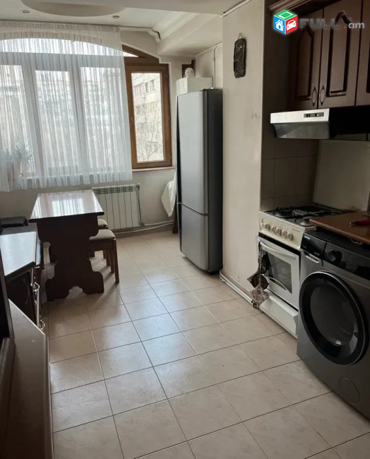 Կոդ KM894  Սարյան փողոց 4 սեն. բնակարան