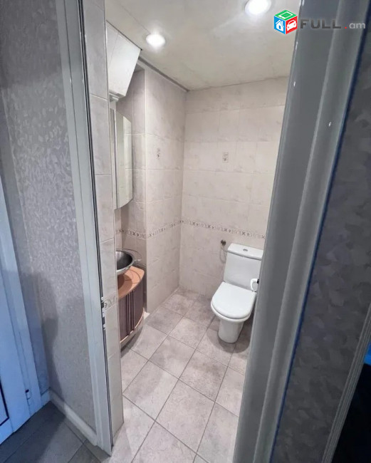 Կոդ KM8128  Թամանյան փողոց 4 սեն. բնակարան 