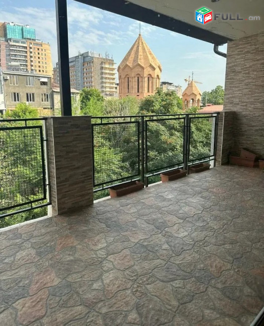 Կոդ KM8129  Աղայան փողոց 3 սեն. բնակարան