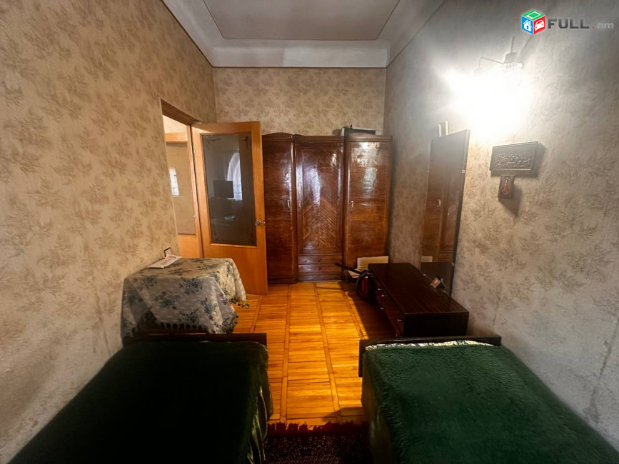 Կոդ KM8136  Բաղրամյան պողոտա վաճառք 3 սեն. բնակարան
