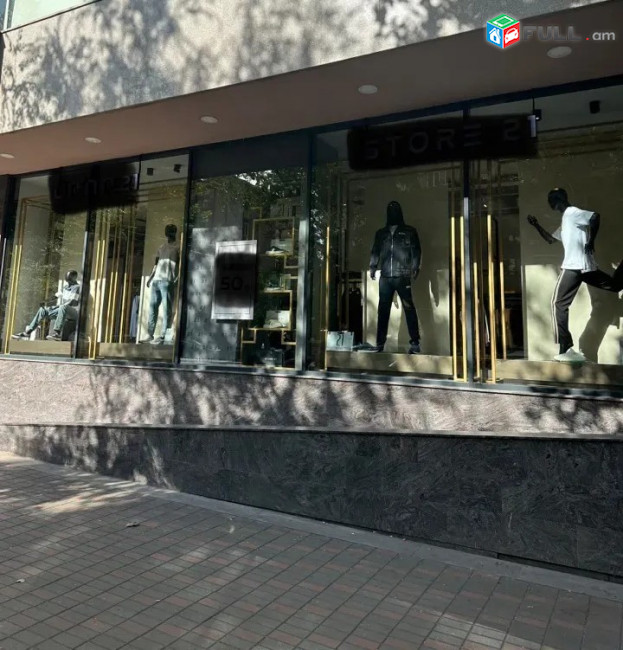 Կոդ KM81228  Առևտրային տարածք, Sayat-Nova Avenue կենտրոնում, 173 քմ