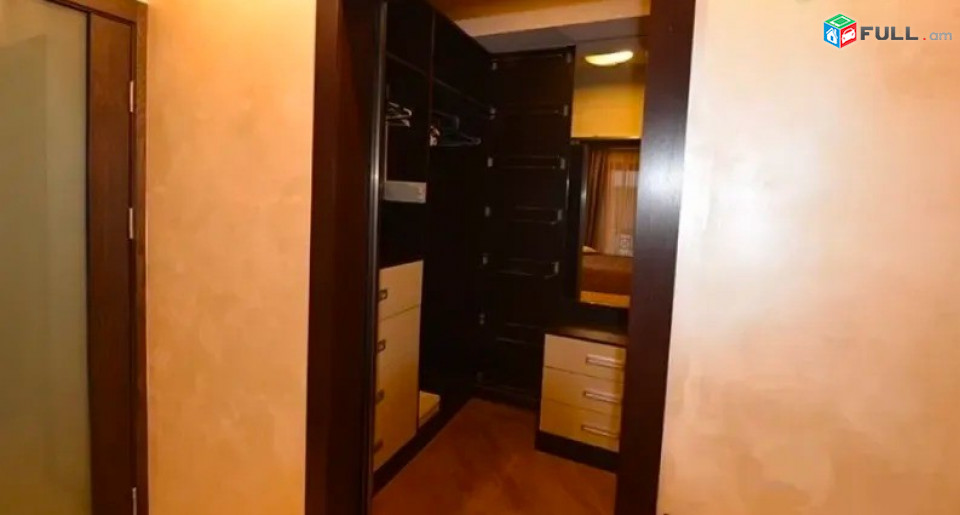Կոդ KM81249  Ծարավ Աղբյուր փողոց  3 սեն. բնակարան