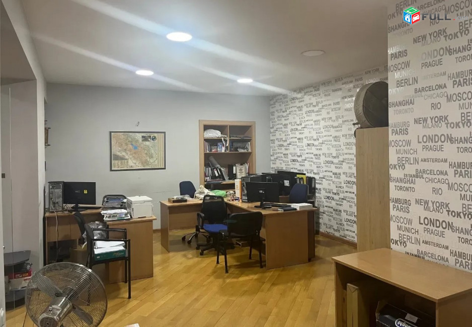 Կոդ KM81373  Կոմերցիոն տարածք Փարպեցու փողոց 125 քմ.