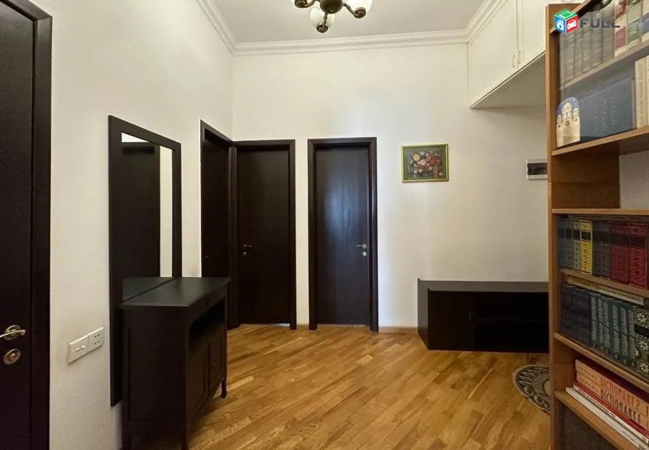 Կոդ KM81398  Վաճառք 3 սեն. բնակարան Մոսկովյան փողող Կասկադի հարևանությամբ